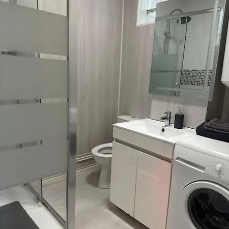 House 3 Apartment