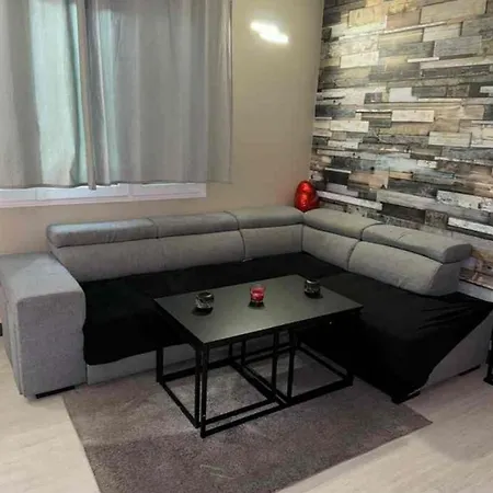 House 3 * Aulnay-sous-Bois